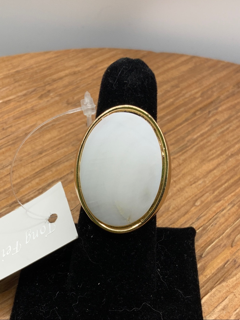 White Cabochon Oval Gold Tone Band - 7.5